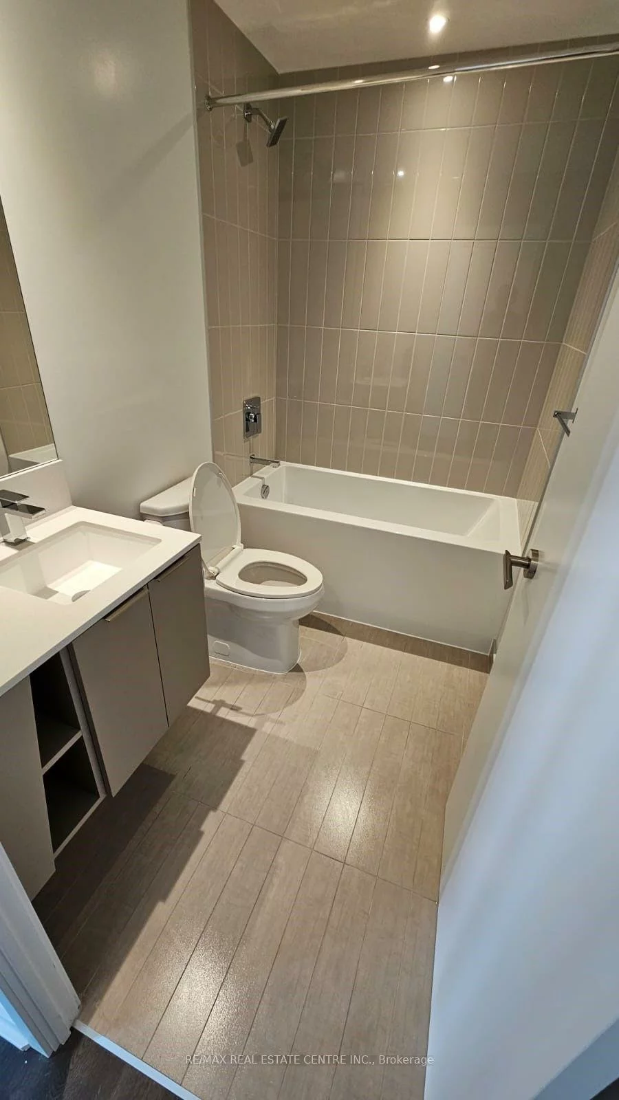 3900, Confederation, City Centre, Mississauga