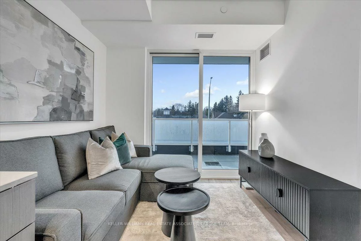 215, Lakeshore, Port Credit, Mississauga