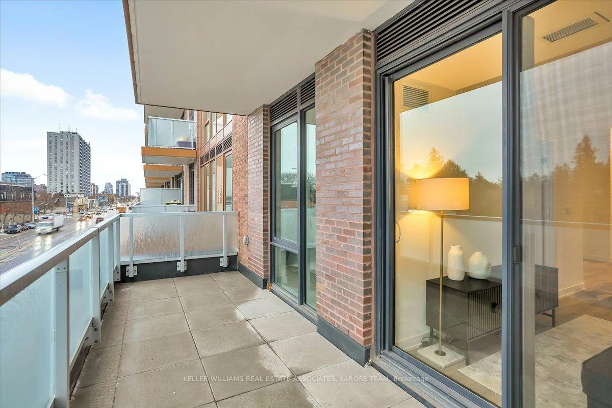 215, Lakeshore, Port Credit, Mississauga