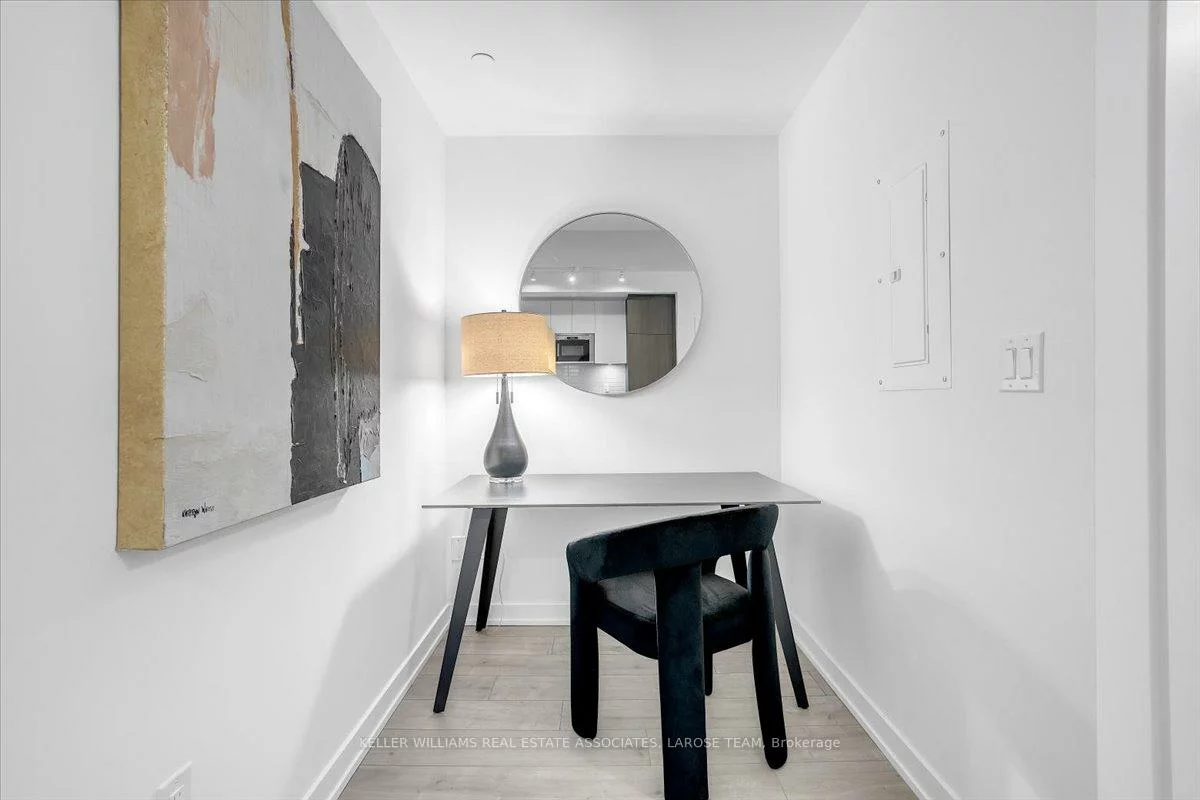 215, Lakeshore, Port Credit, Mississauga