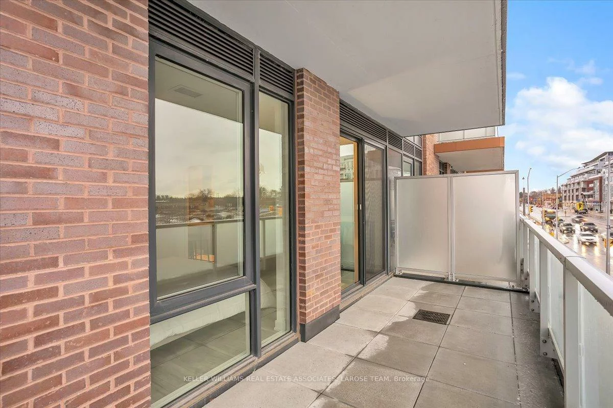 215, Lakeshore, Port Credit, Mississauga