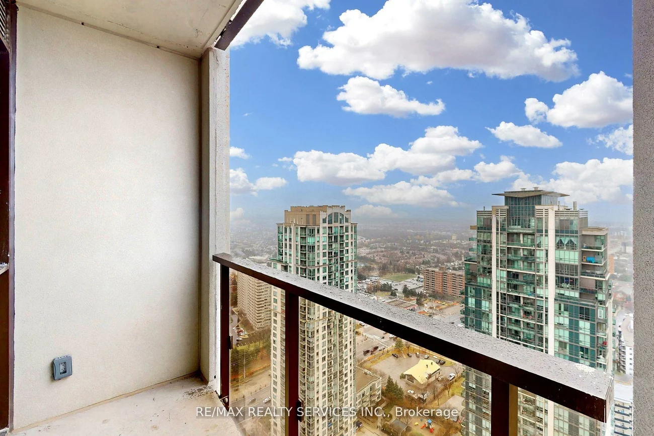 36, Elm, Fairview, Mississauga