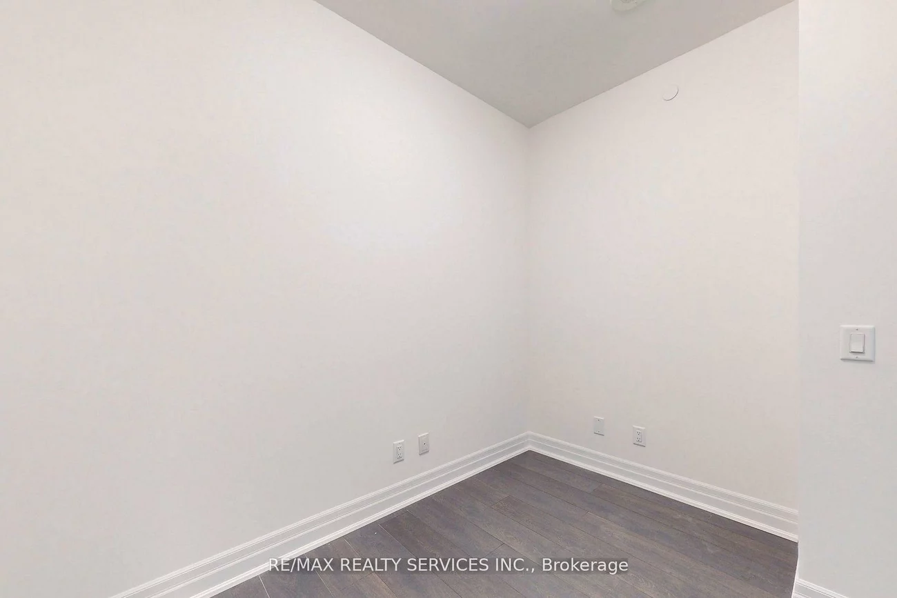 36, Elm, Fairview, Mississauga