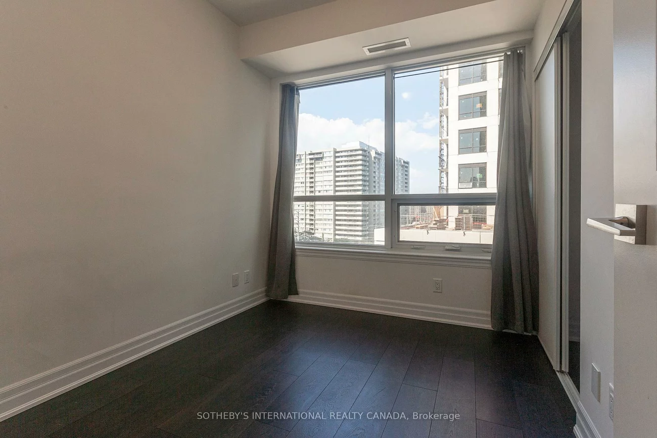 30, Elm, City Centre, Mississauga