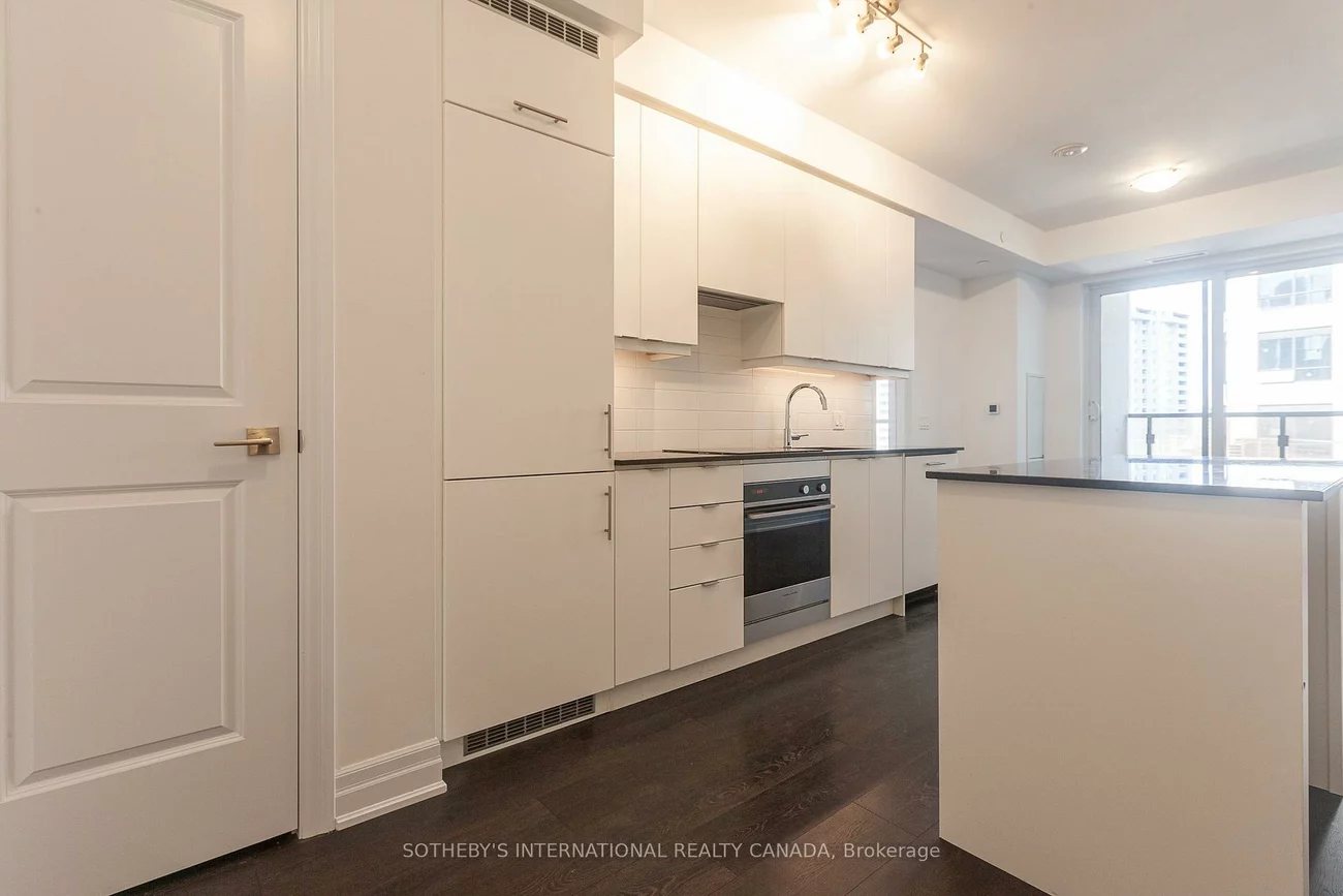 30, Elm, City Centre, Mississauga