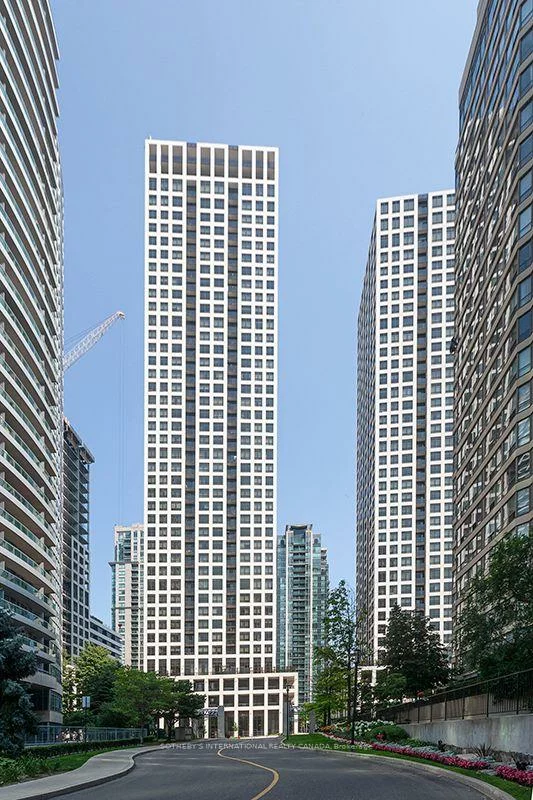 30, Elm, City Centre, Mississauga