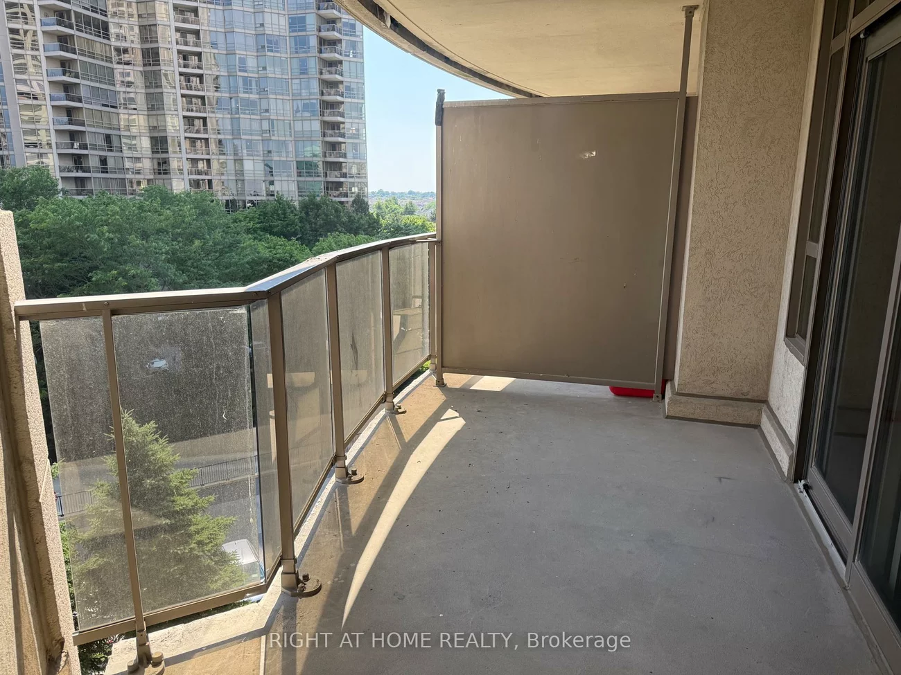 35, Kingsbridge Garden, Hurontario, Mississauga