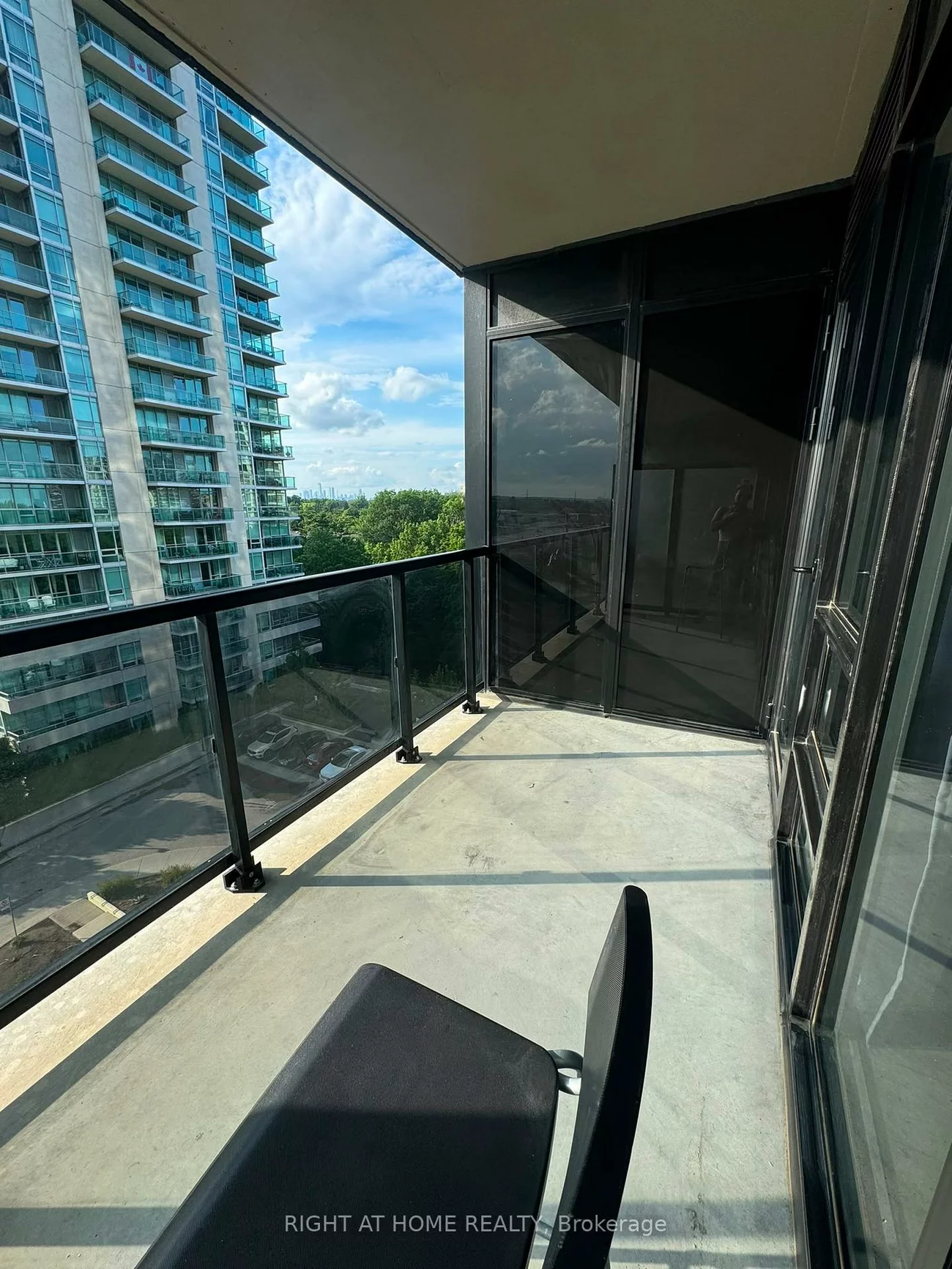 1035, Southdown, Clarkson, Mississauga