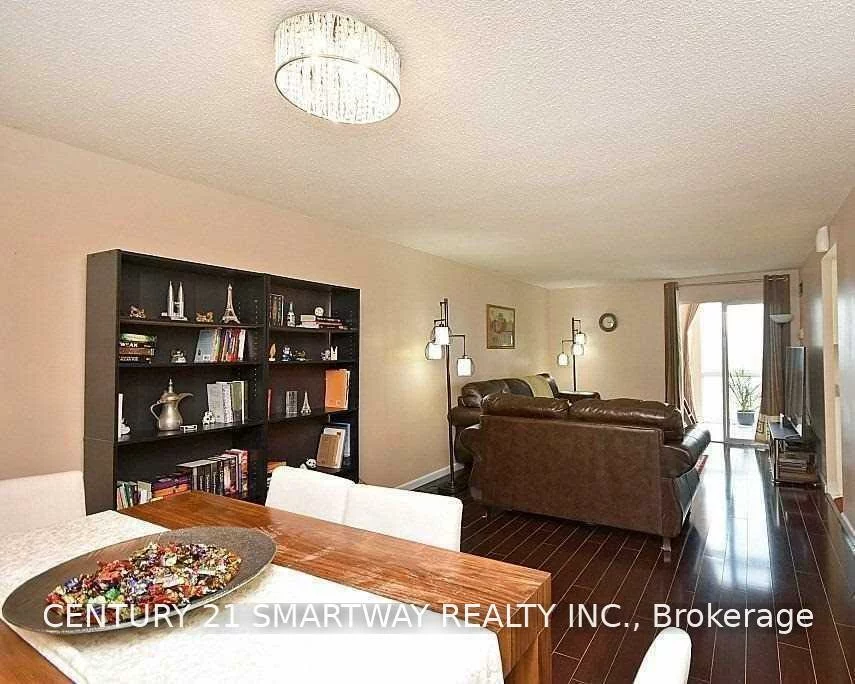 350, Webb, City Centre, Mississauga