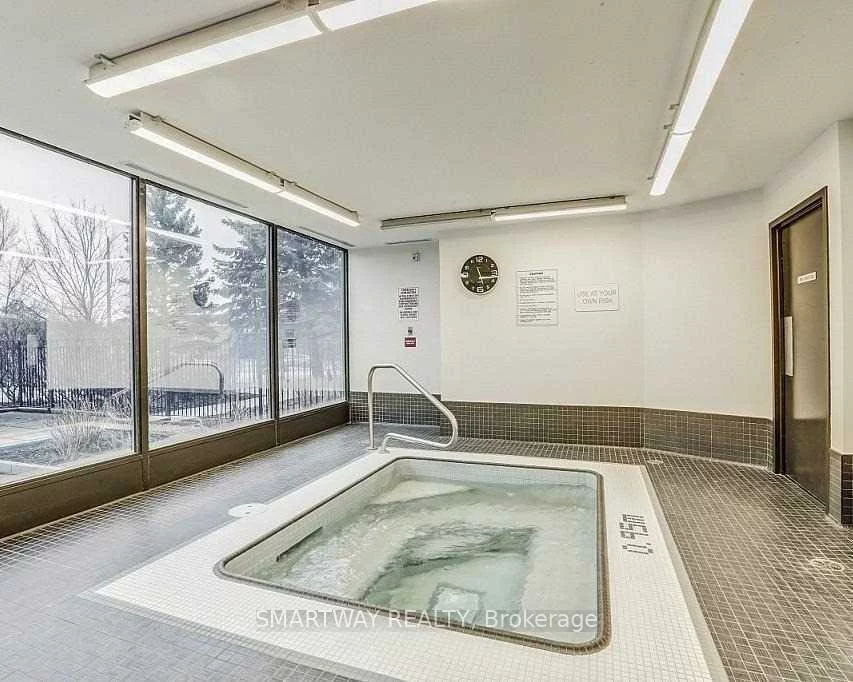 350, Webb, City Centre, Mississauga