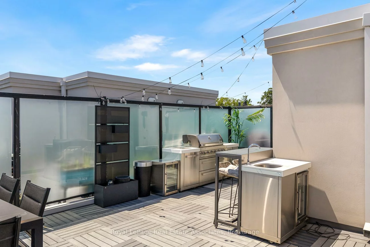 657, Cricklewood, Mineola, Mississauga