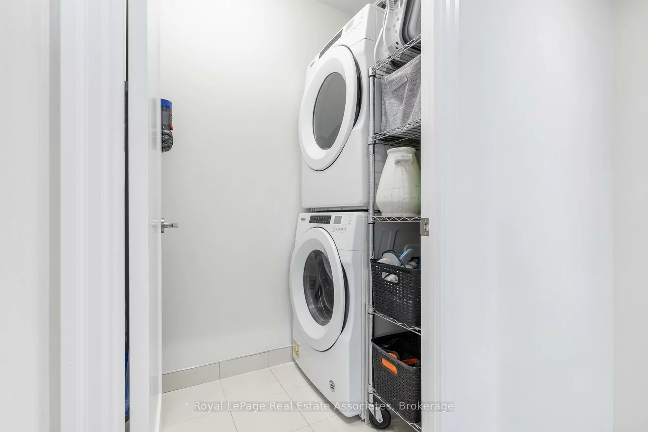 657, Cricklewood, Mineola, Mississauga