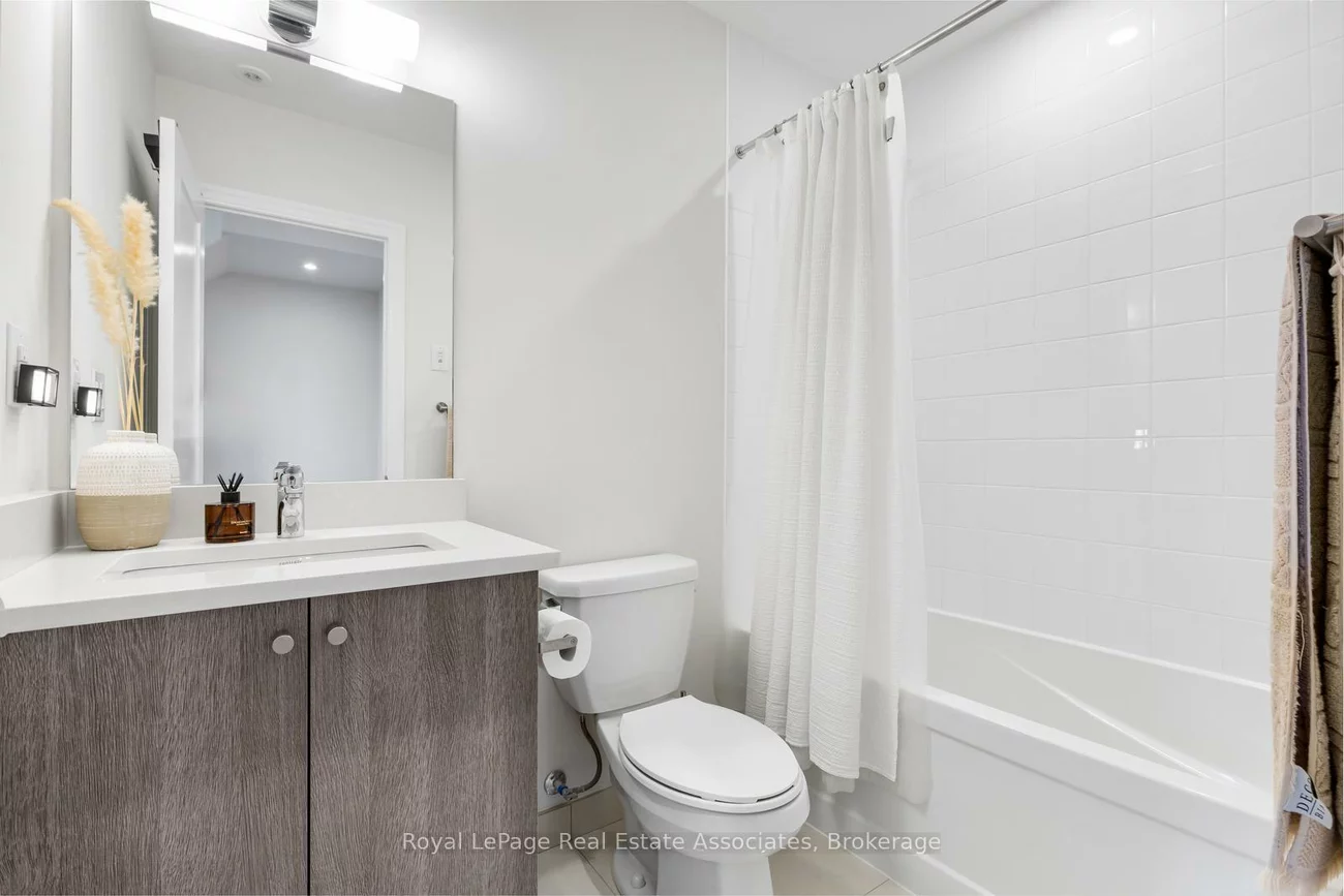 657, Cricklewood, Mineola, Mississauga