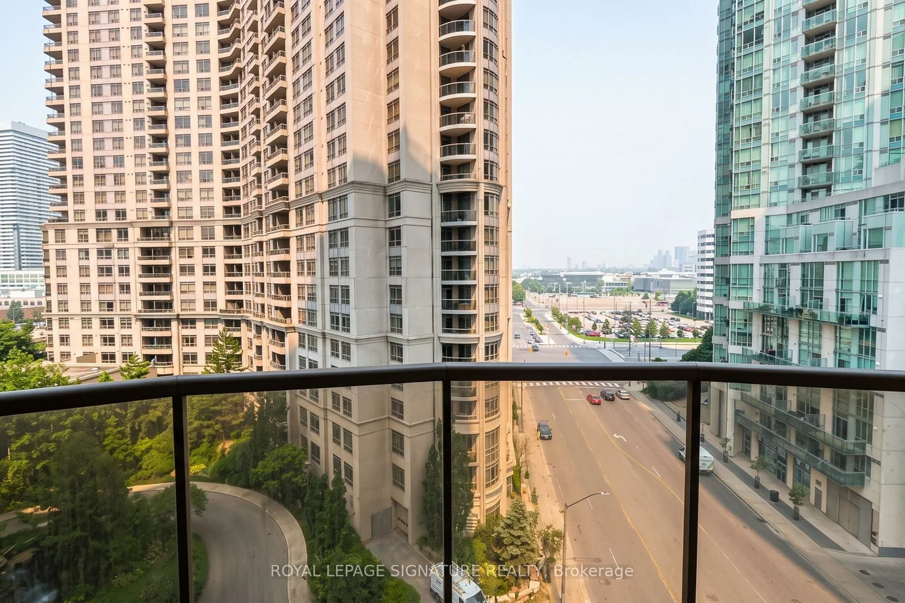 3880, Duke of York, City Centre, Mississauga
