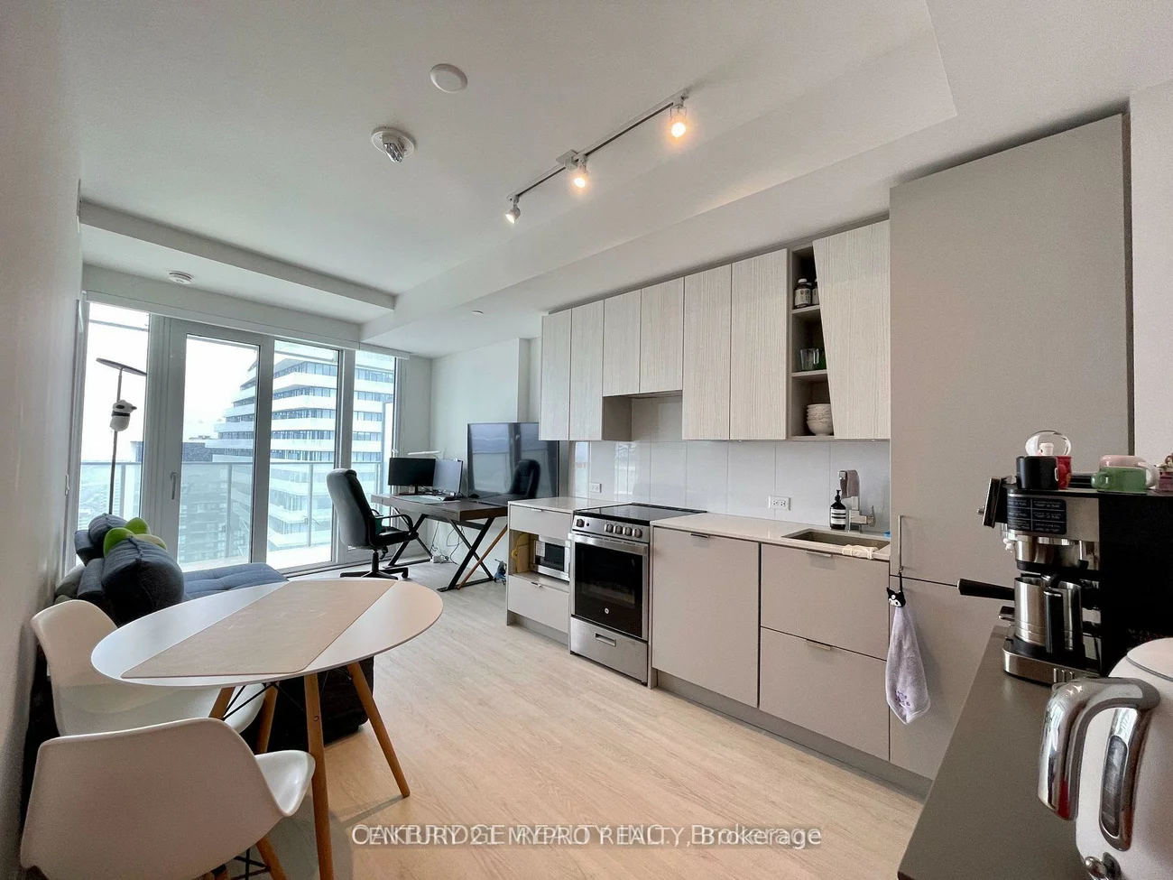 3883, Quartz, City Centre, Mississauga
