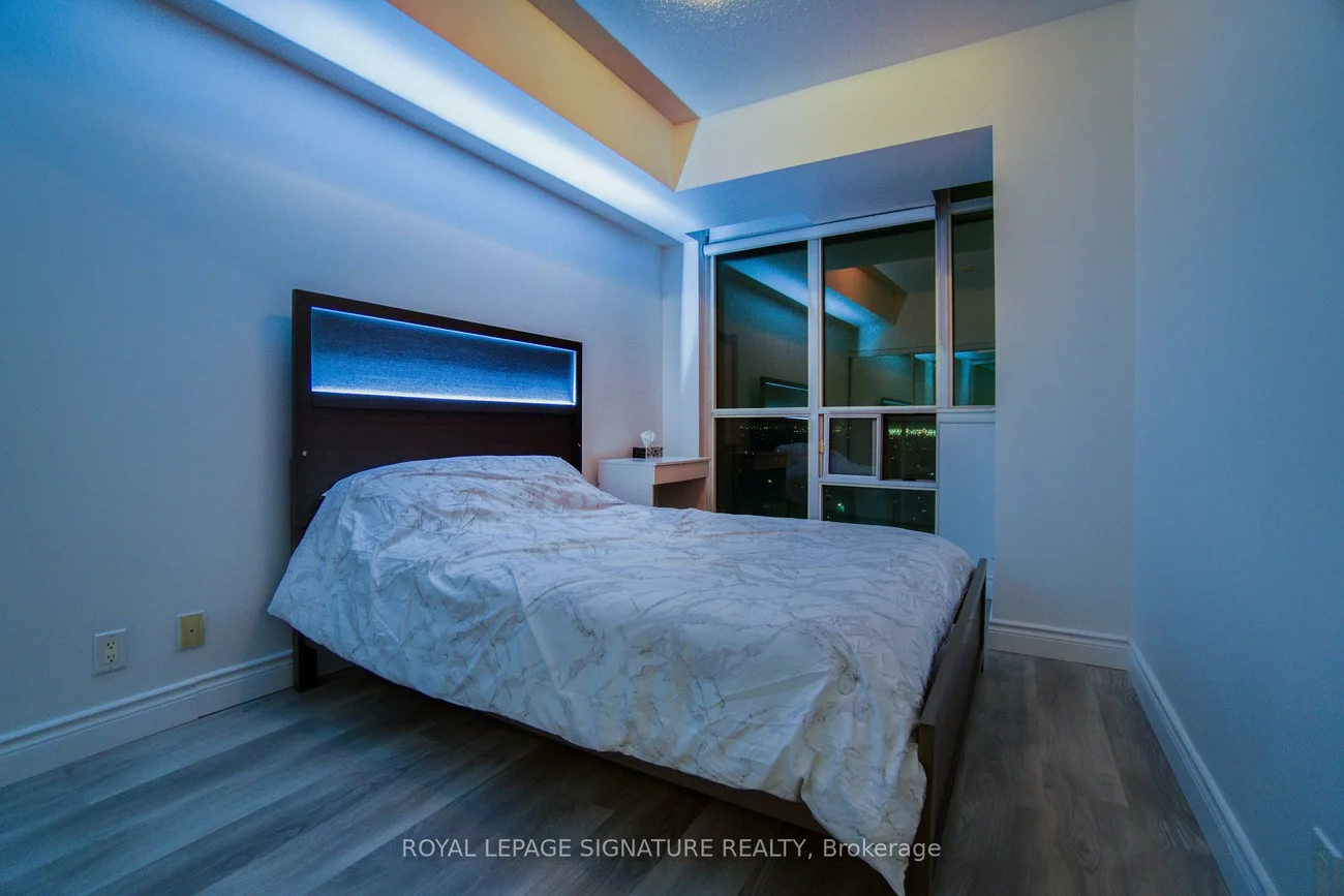 90, Absolute, City Centre, Mississauga