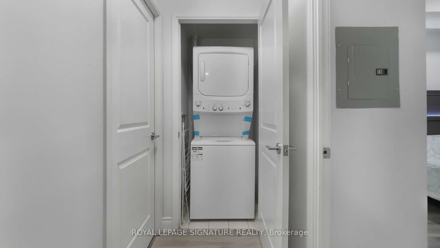 90, Absolute, City Centre, Mississauga