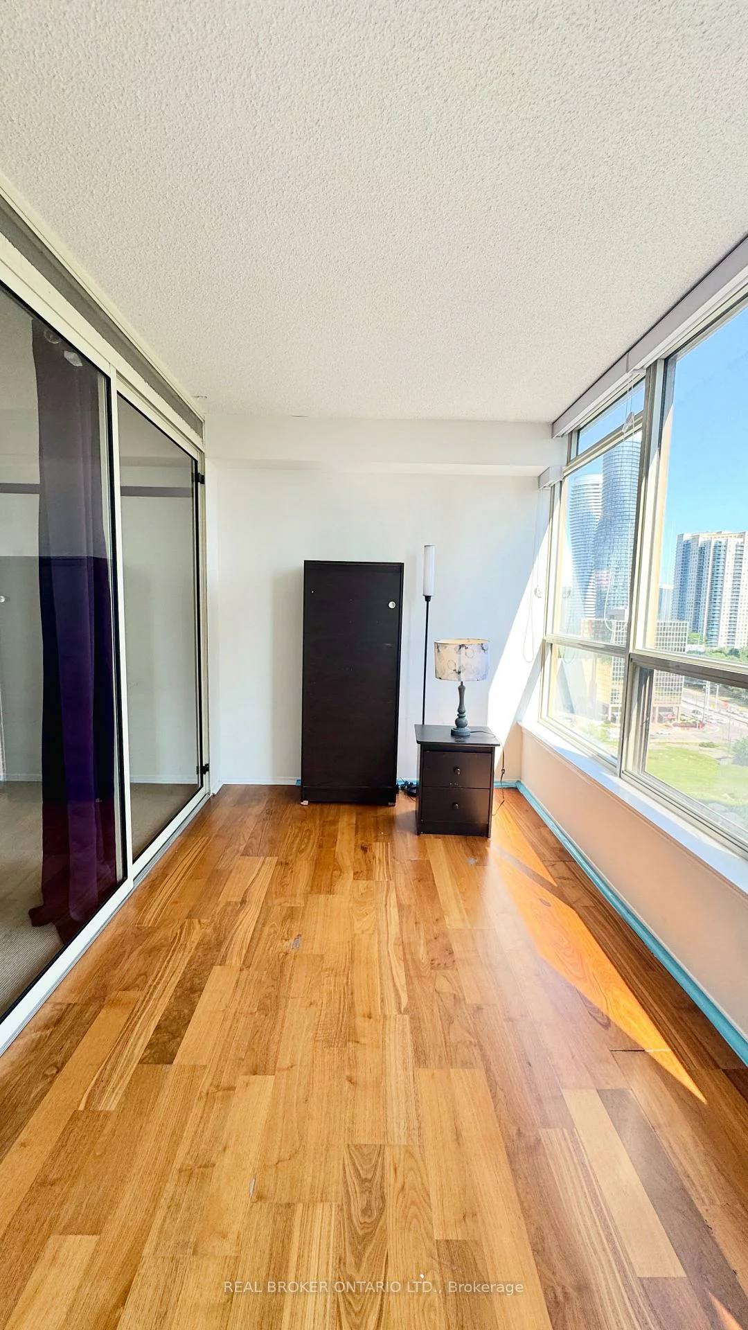 55, Elm, City Centre, Mississauga