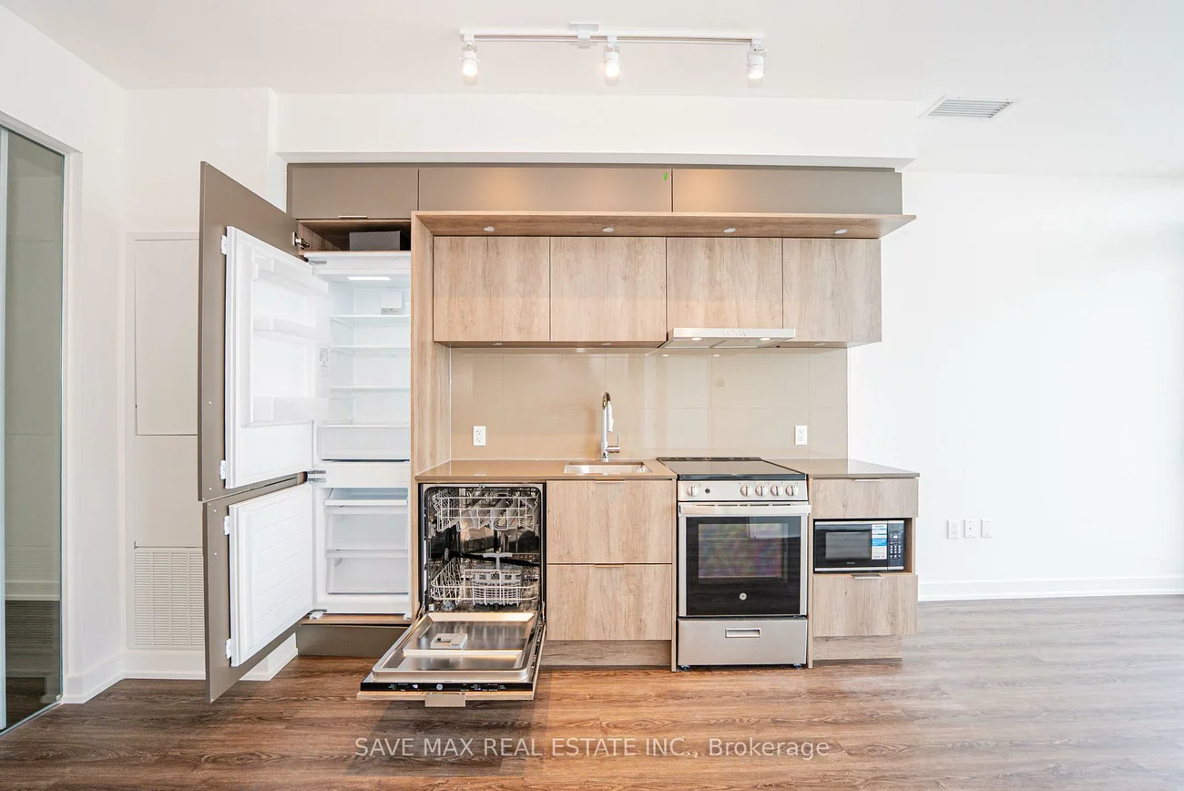 448, Burnhamthorpe, City Centre, Mississauga