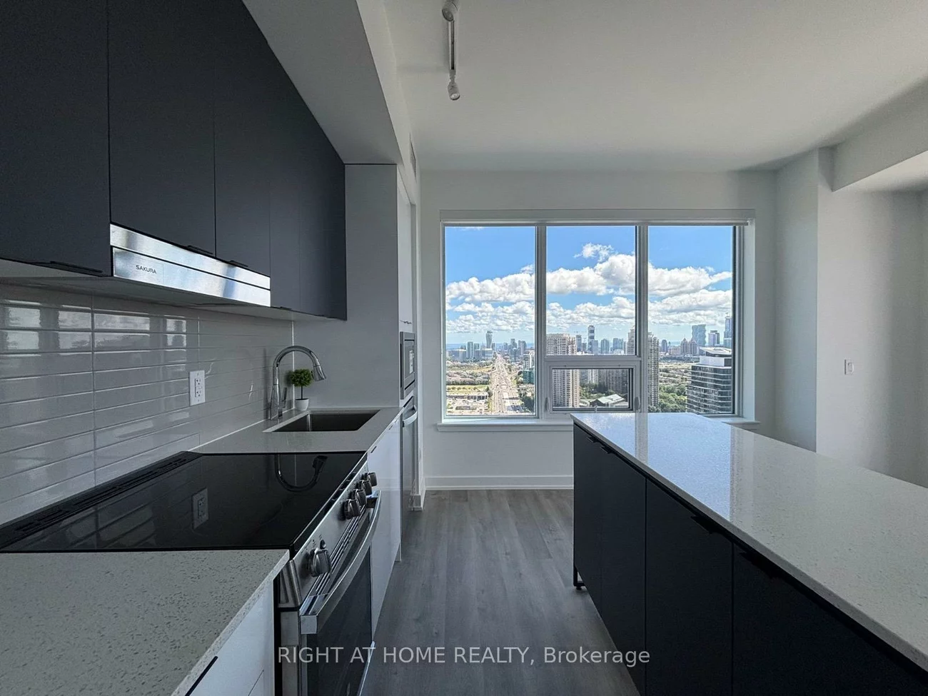5105, Hurontario, Hurontario, Mississauga