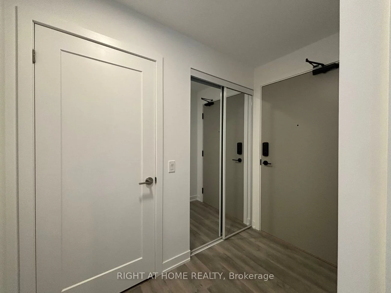 5105, Hurontario, Hurontario, Mississauga