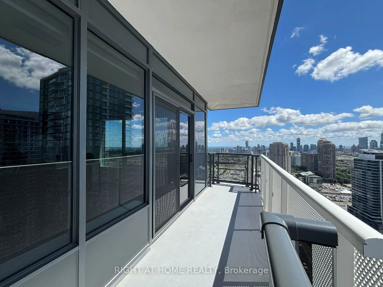 5105, Hurontario, Hurontario, Mississauga