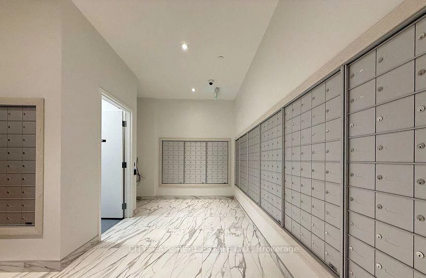 448, Burnhamthorpe, City Centre, Mississauga
