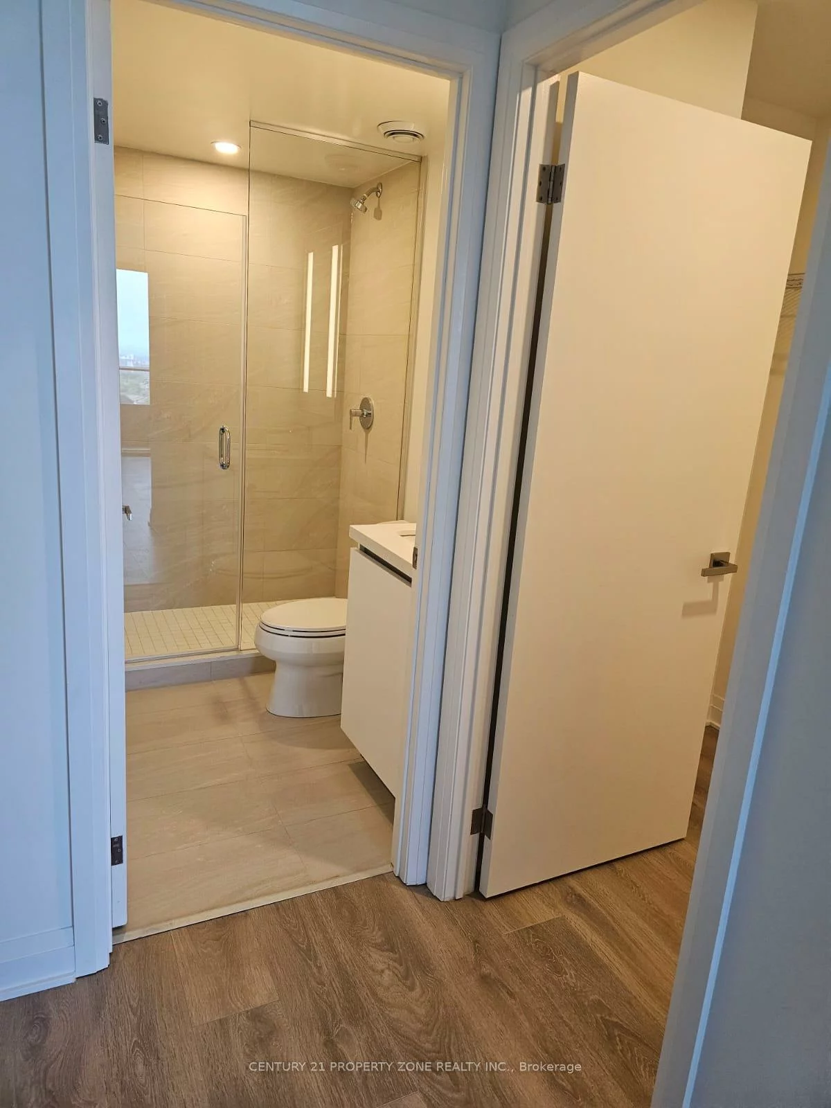 4015, The Exchange, City Centre, Mississauga