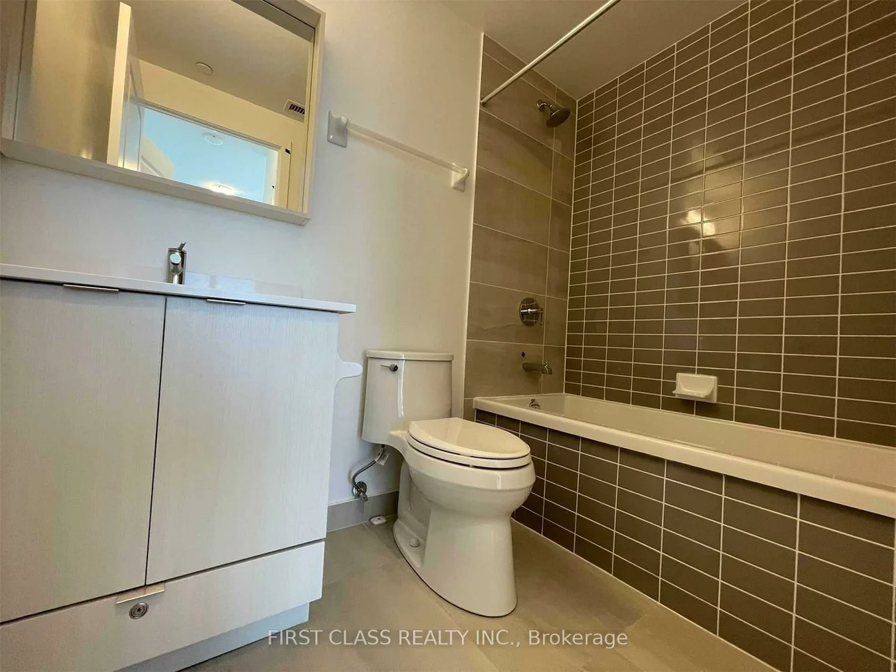 4655, Metcalfe, Erin Mills, Mississauga