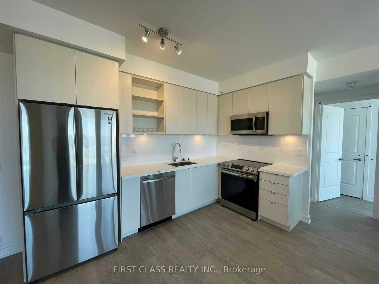 4655, Metcalfe, Erin Mills, Mississauga