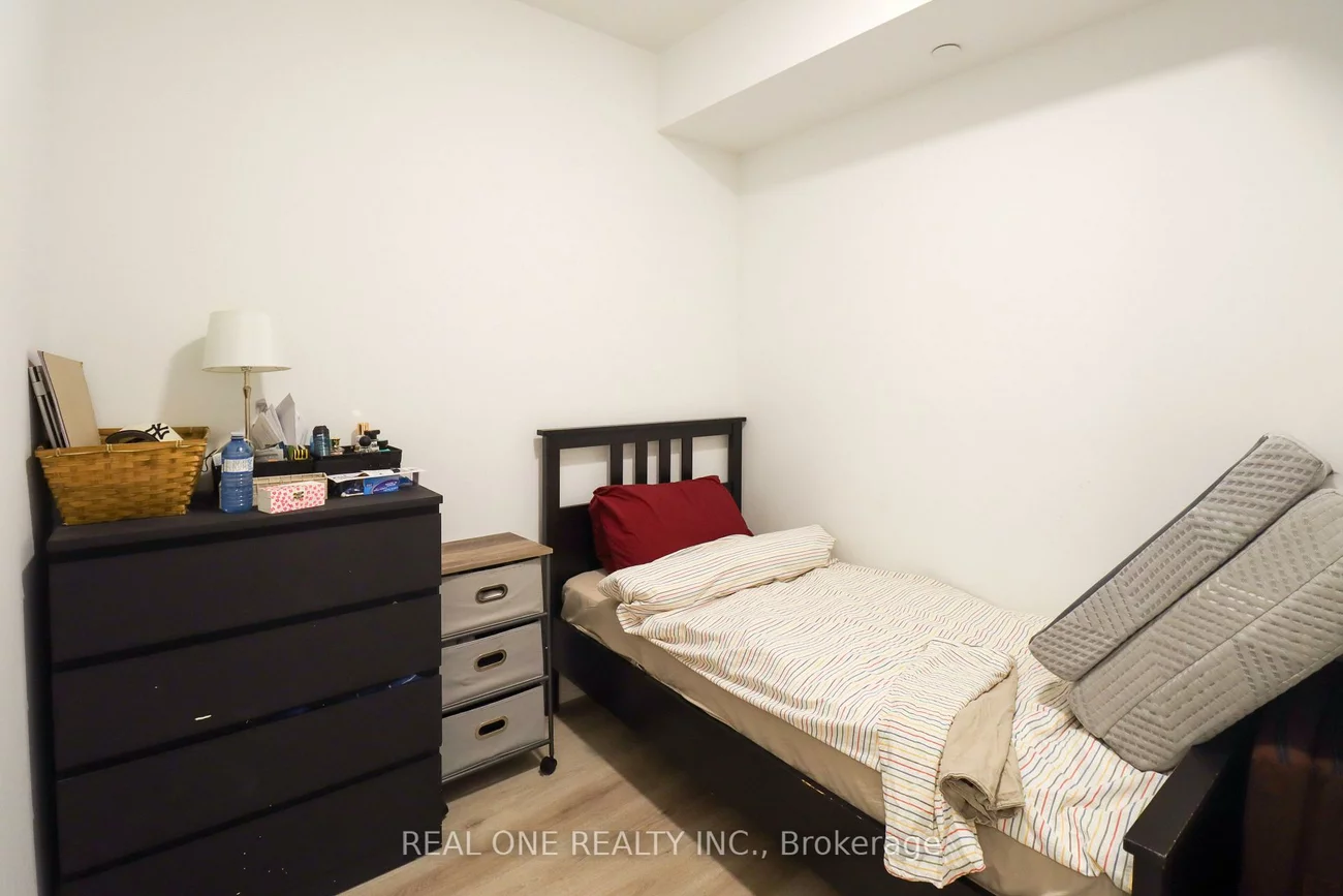 395, Square One, City Centre, Mississauga