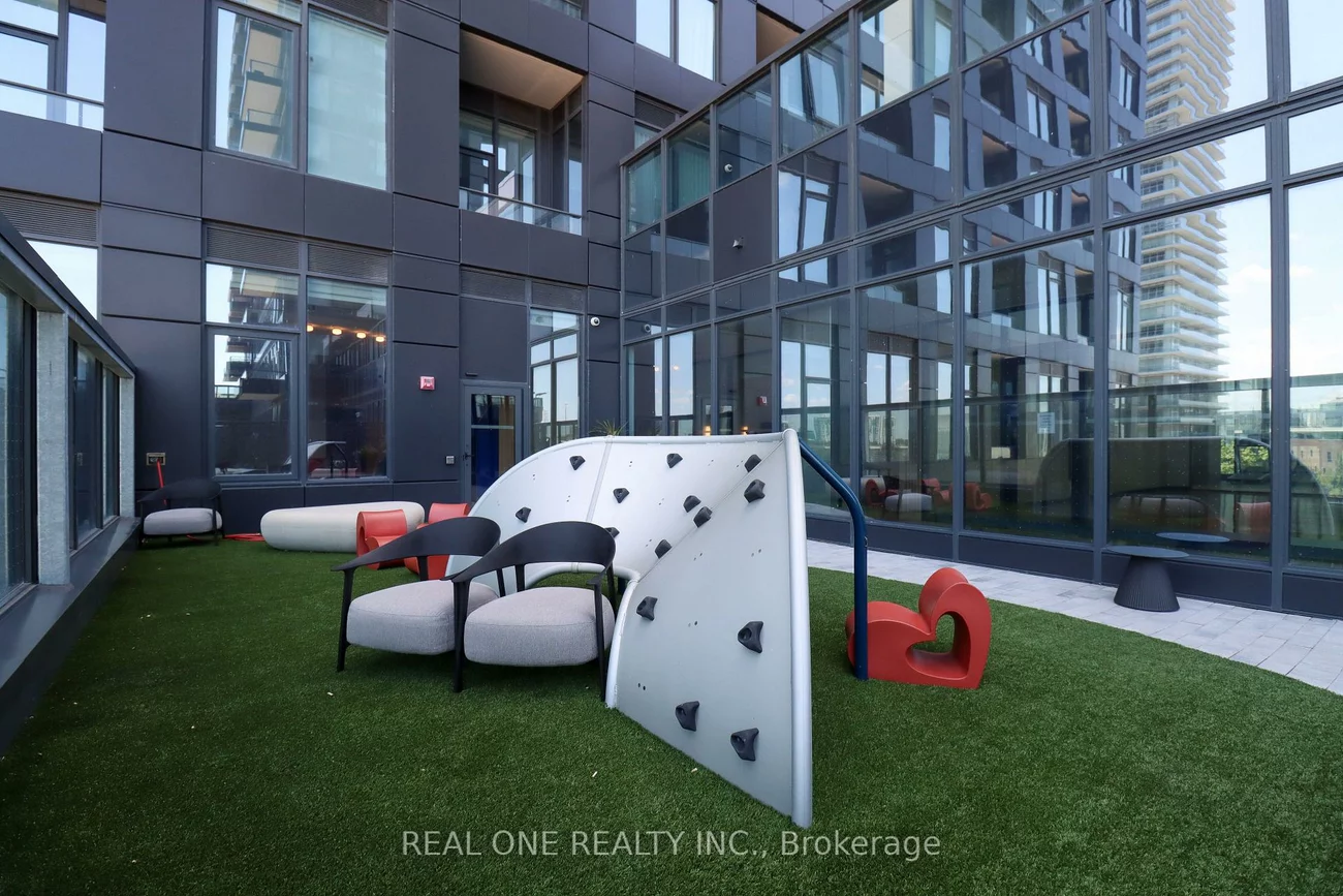 395, Square One, City Centre, Mississauga