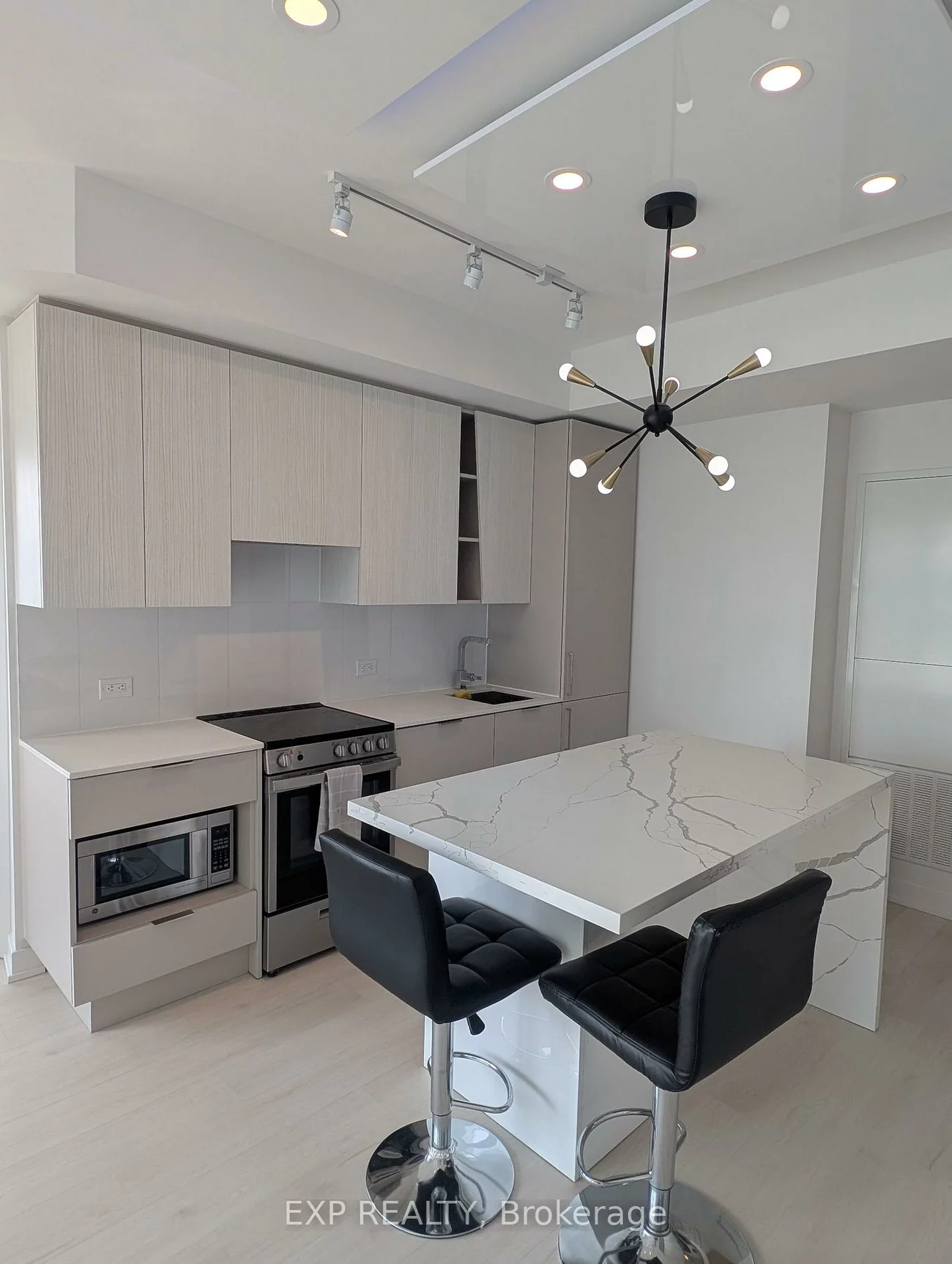 3900, Confederation, City Centre, Mississauga