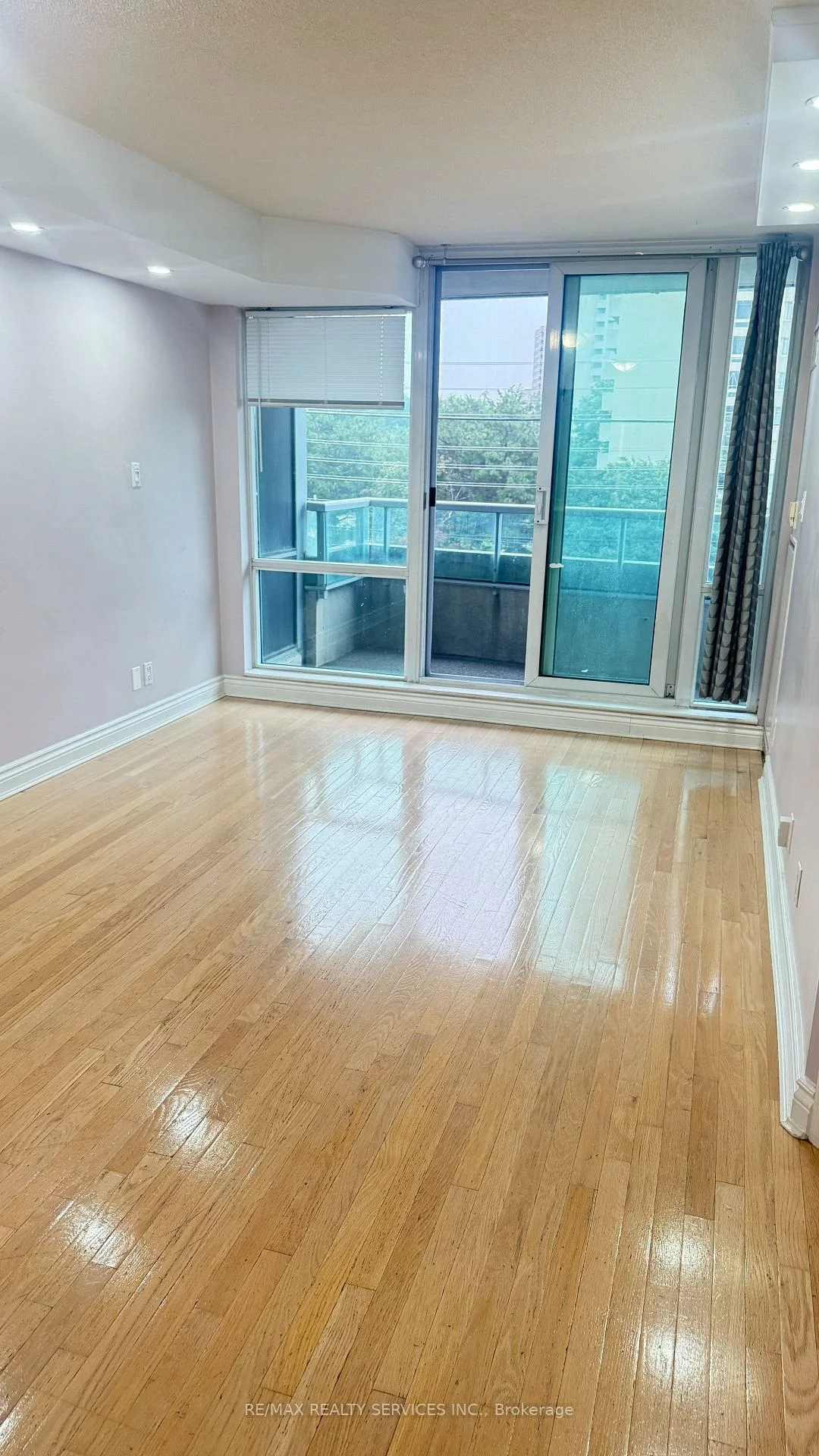 1, Elm, City Centre, Mississauga