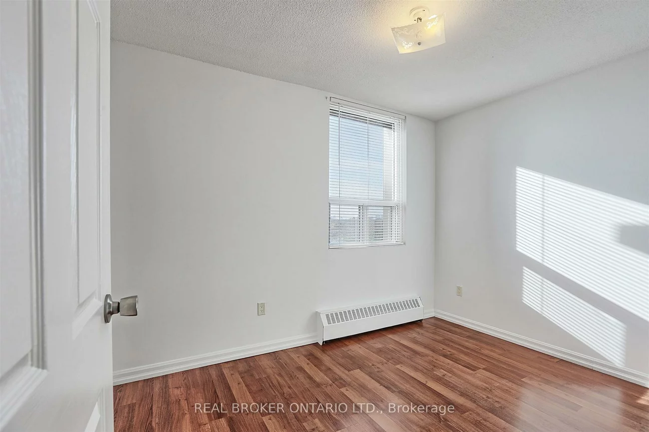 3065, Queen Frederica, Applewood, Mississauga