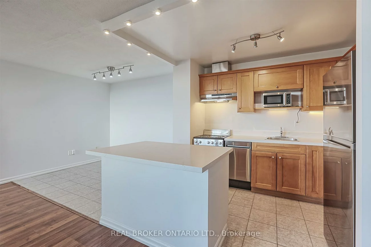 3065, Queen Frederica, Applewood, Mississauga