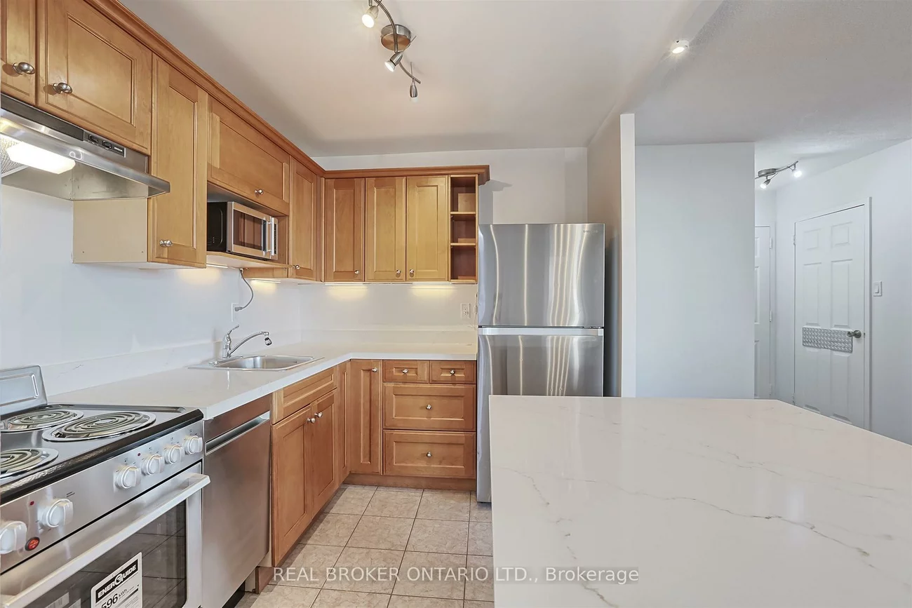 3065, Queen Frederica, Applewood, Mississauga