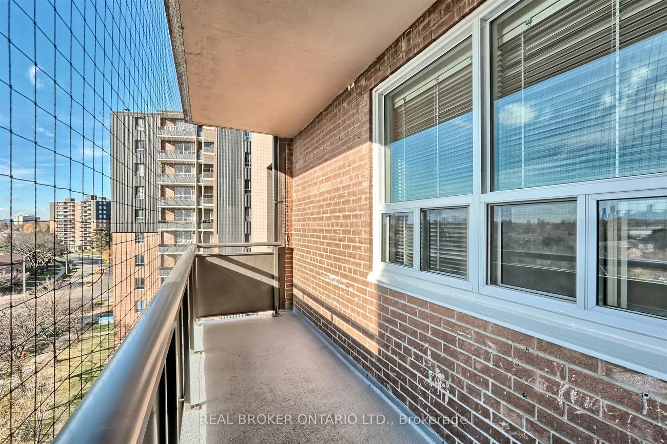 3065, Queen Frederica, Applewood, Mississauga