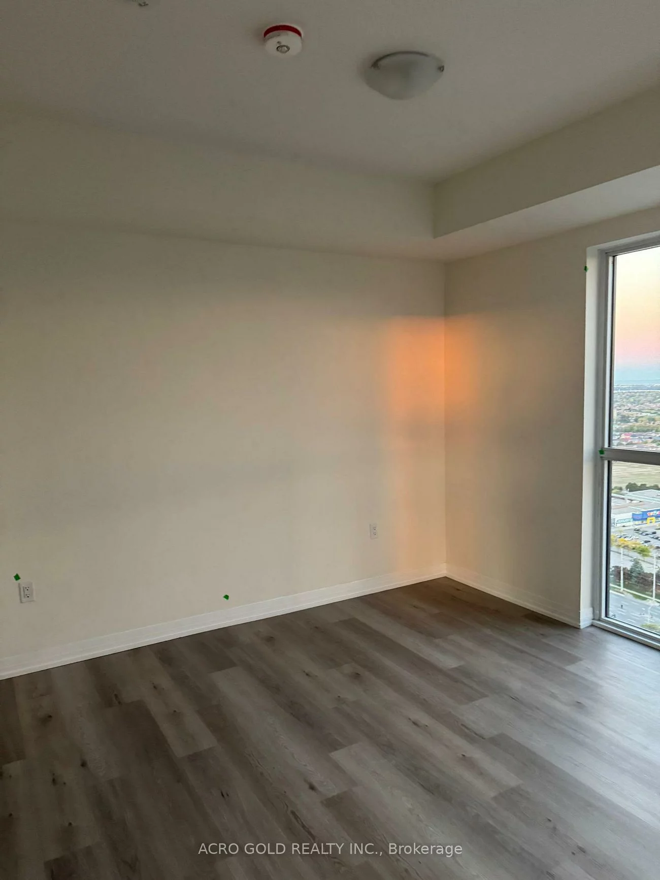 15, Watergarden, Hurontario, Mississauga