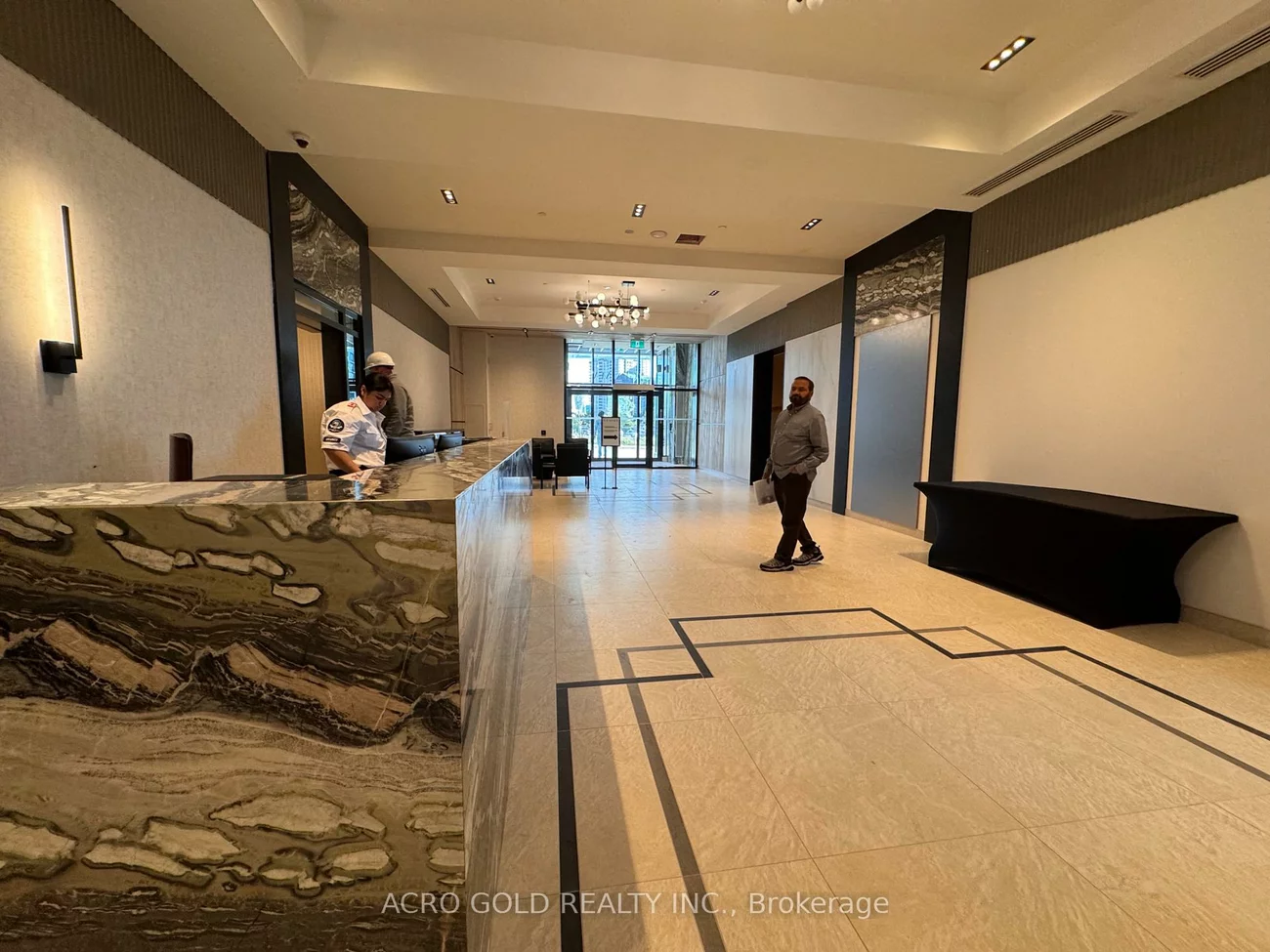 15, Watergarden, Hurontario, Mississauga