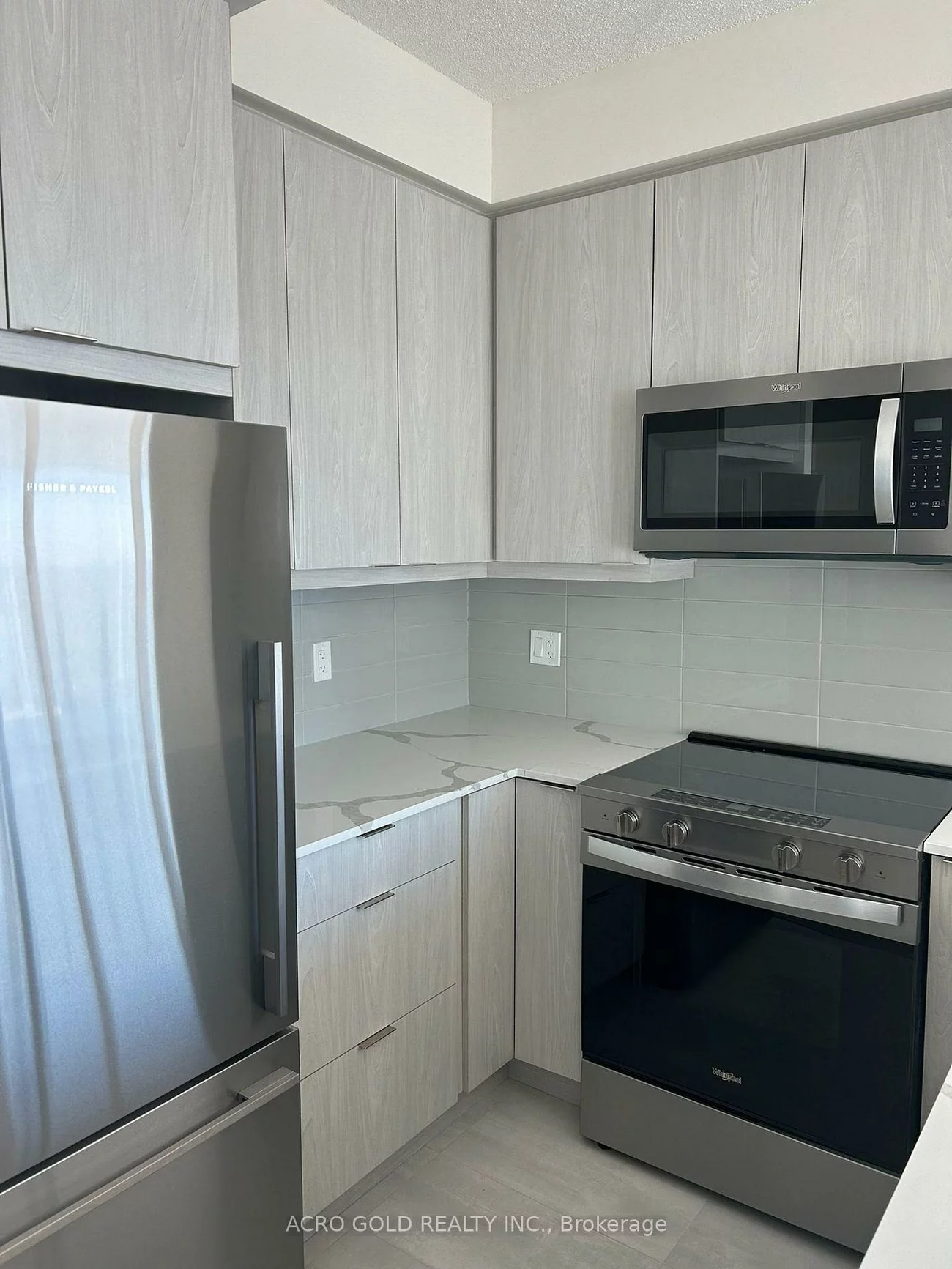 15, Watergarden, Hurontario, Mississauga