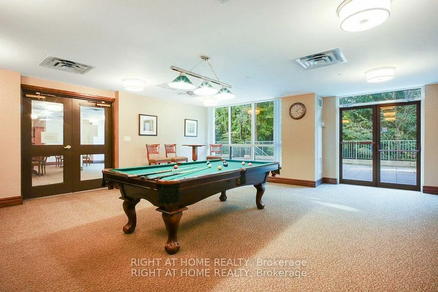 2565, Erin Centre, Erin Mills, Mississauga