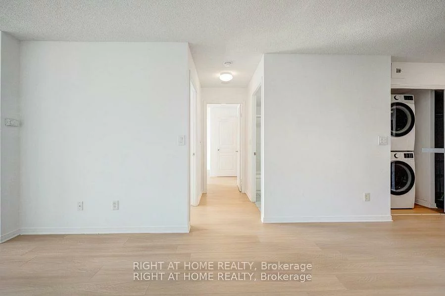 2565, Erin Centre, Erin Mills, Mississauga