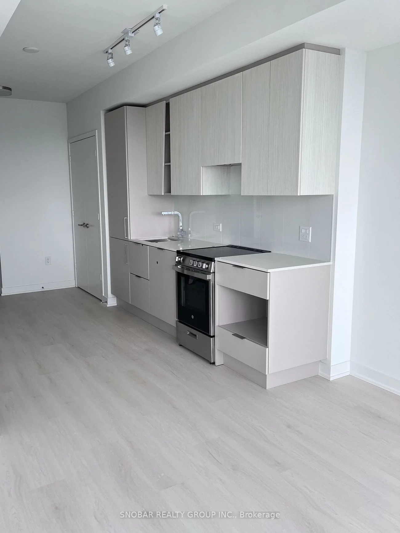 3900, Confederation, City Centre, Mississauga
