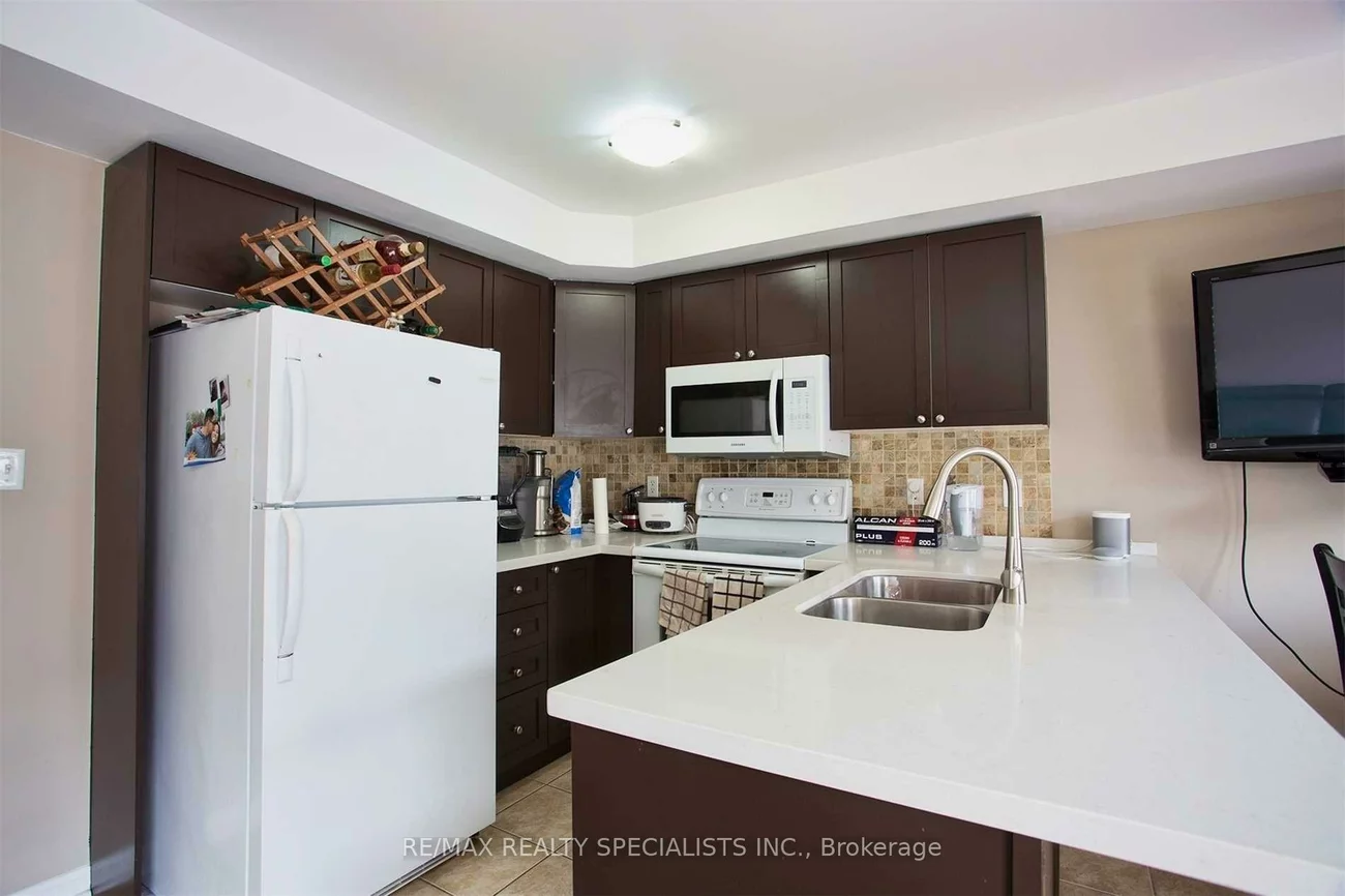 614, Shoreline, Cooksville, Mississauga