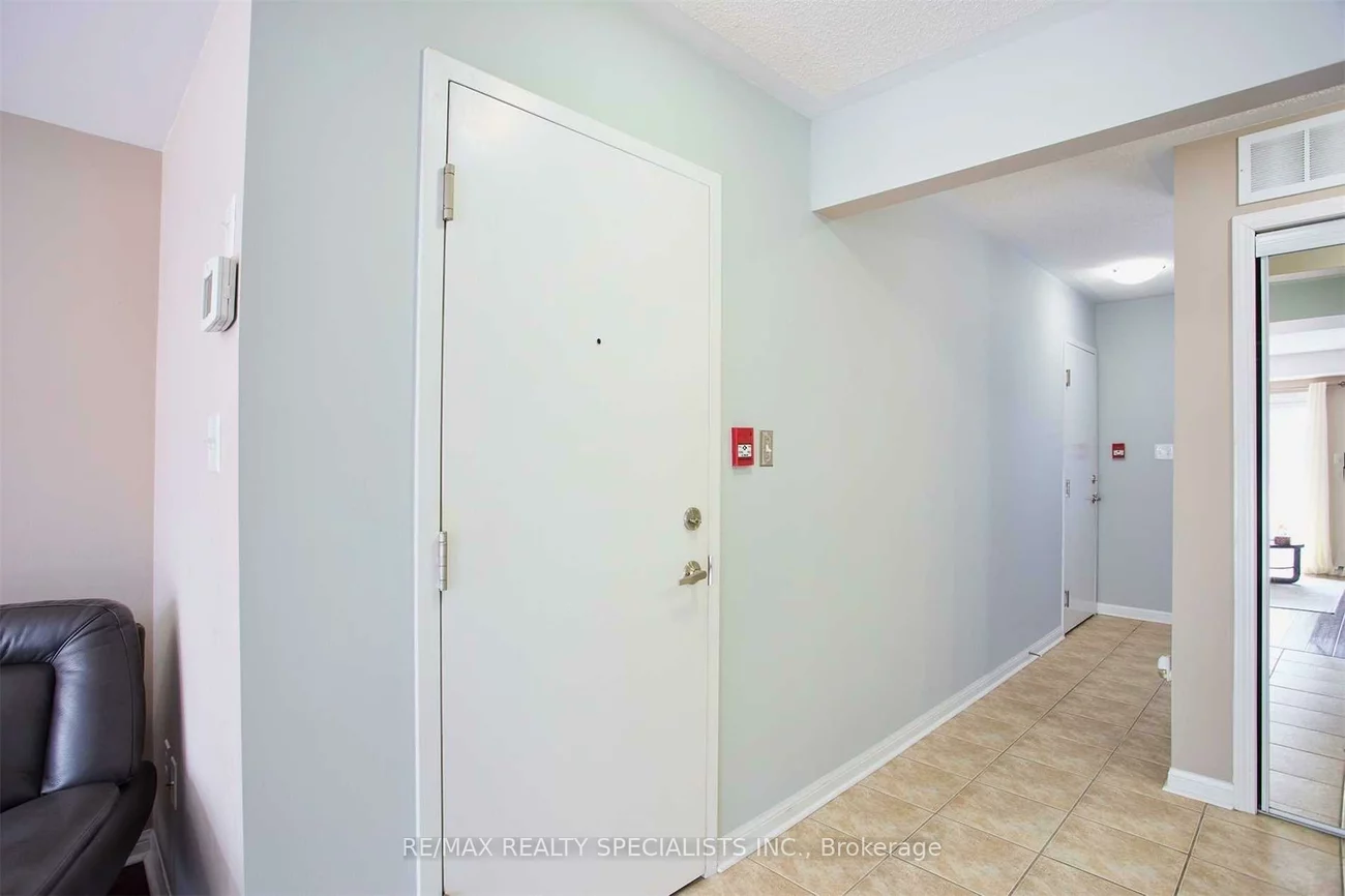 614, Shoreline, Cooksville, Mississauga