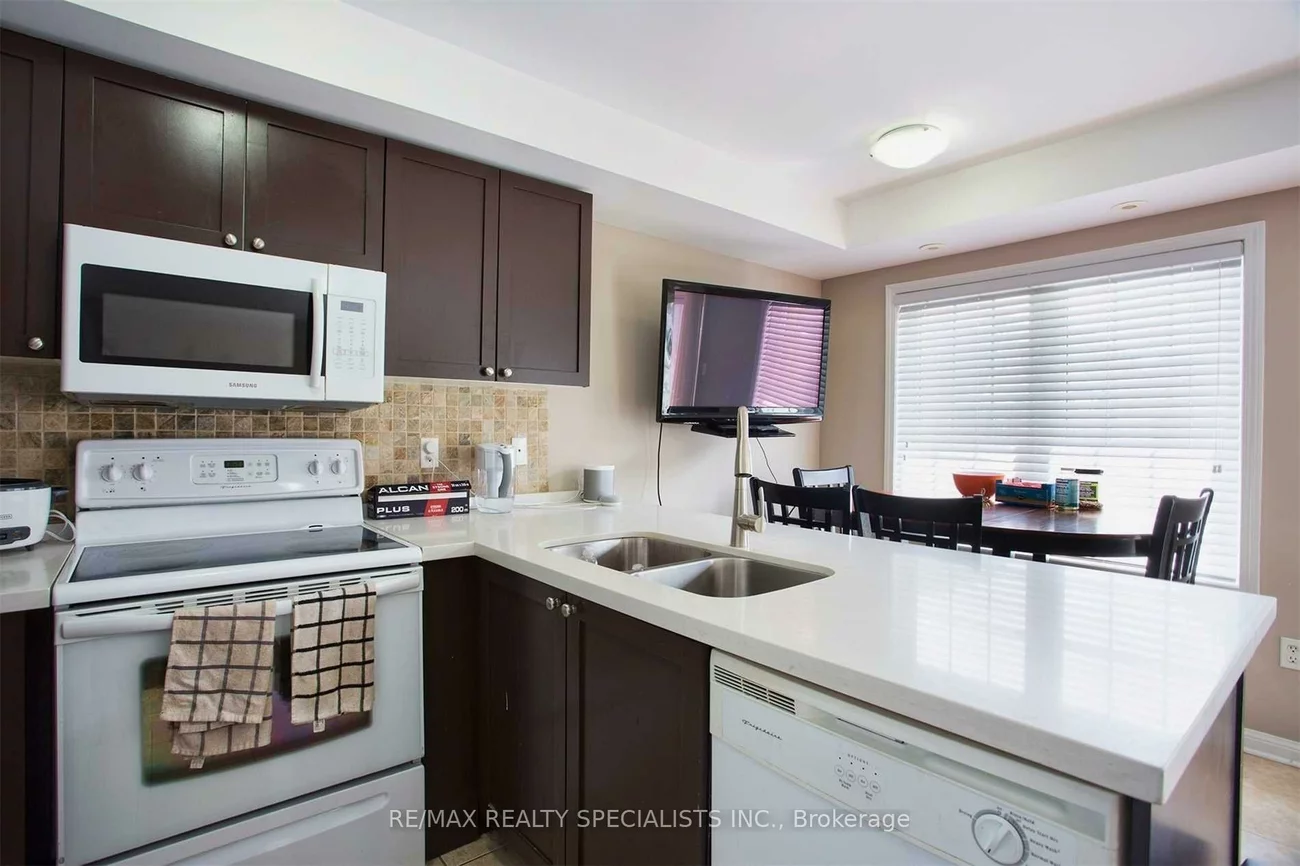 614, Shoreline, Cooksville, Mississauga