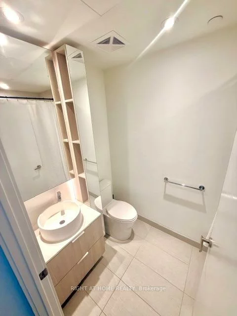 28, Ann, Port Credit, Mississauga