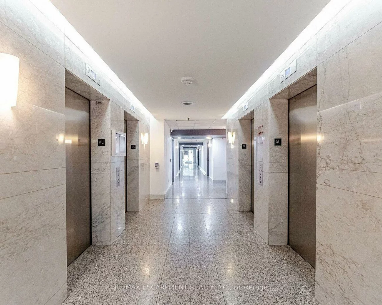 325, Webb, City Centre, Mississauga