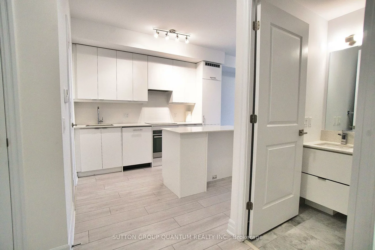 30, Elm, City Centre, Mississauga